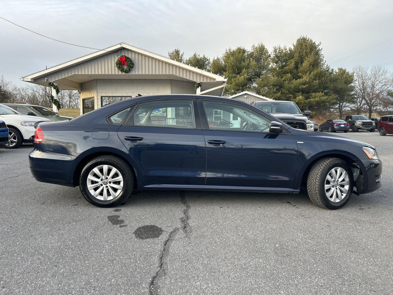 2014 Volkswagen Passat S