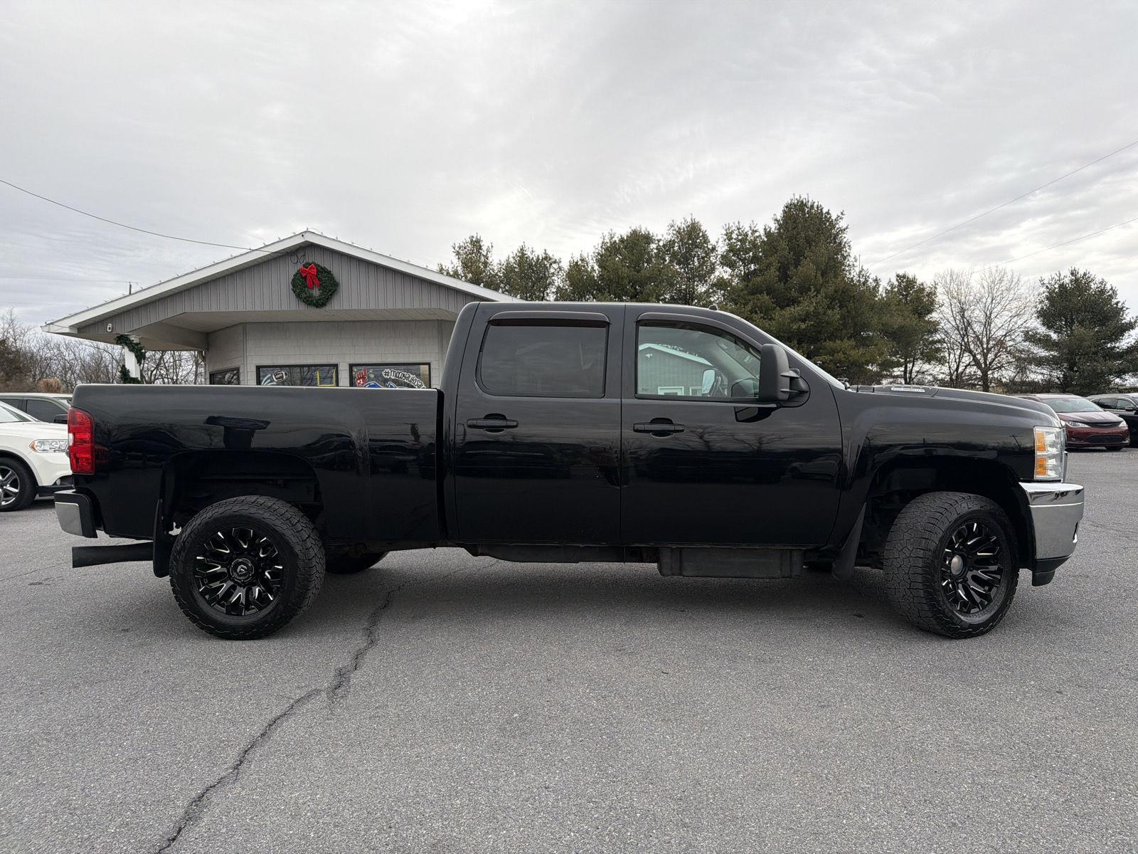2013 Chevrolet Silverado 3500HD LTZ's photo