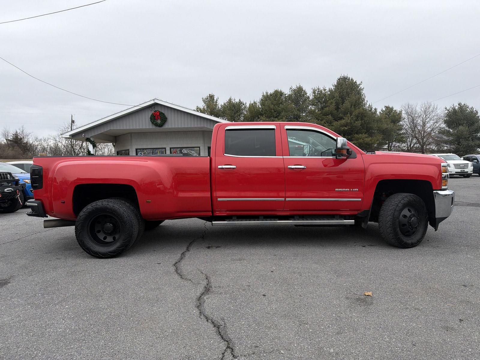 2016 Chevrolet Silverado HD LTZ's photo