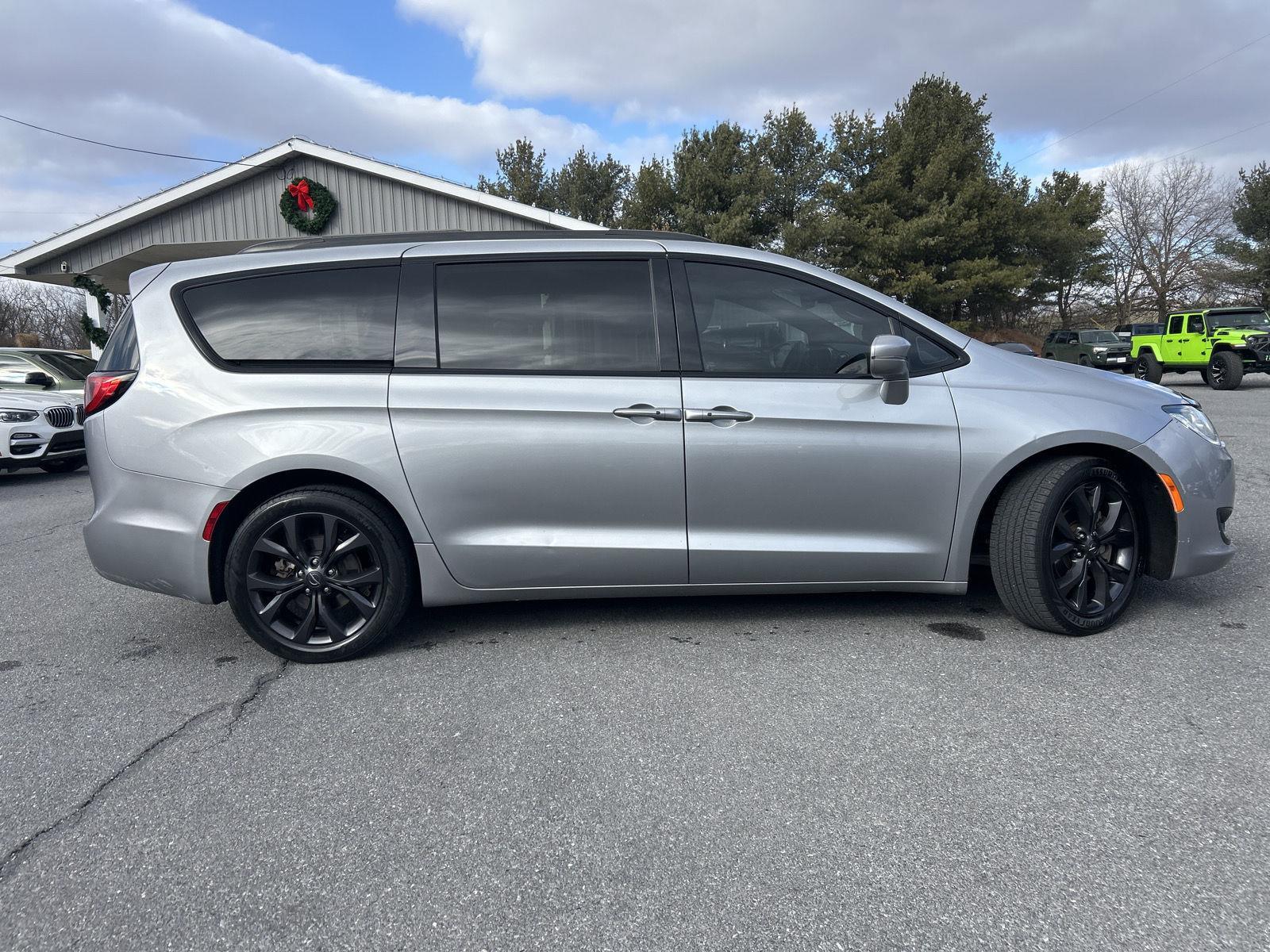 2020 Chrysler Pacifica Limited