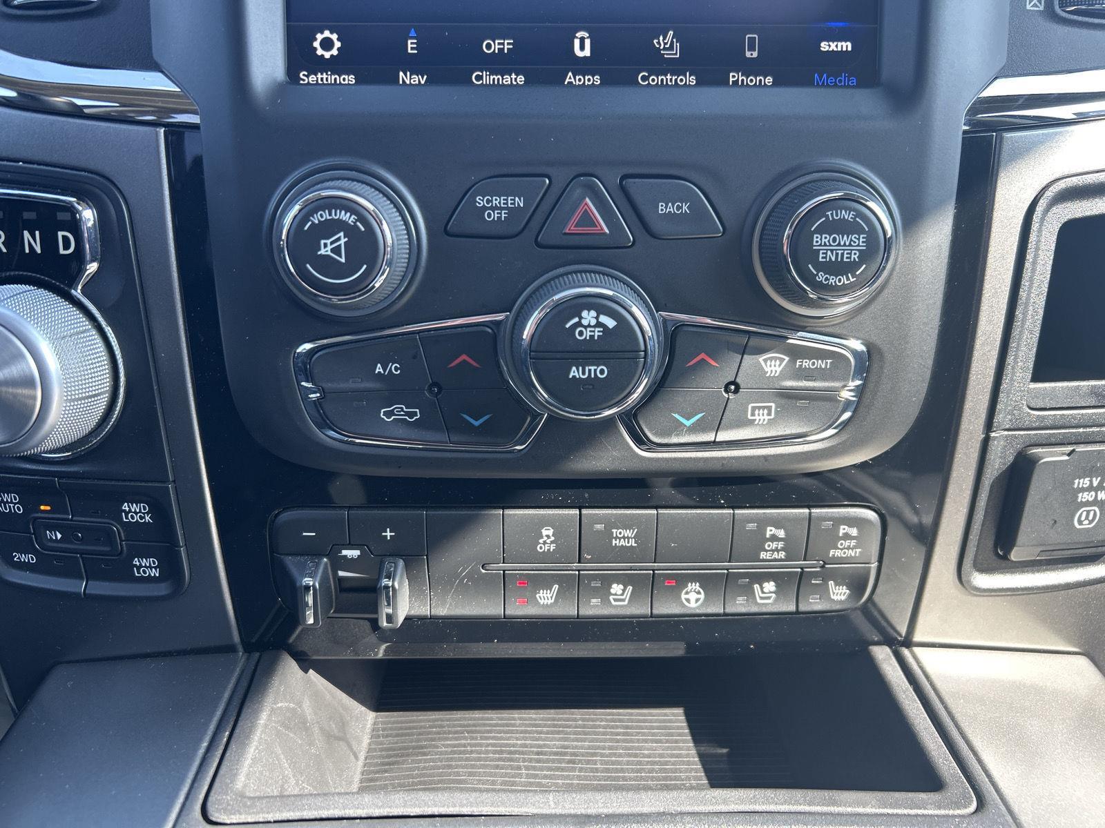 2018 RAM Ram 1500 Pickup Night - Photo 16
