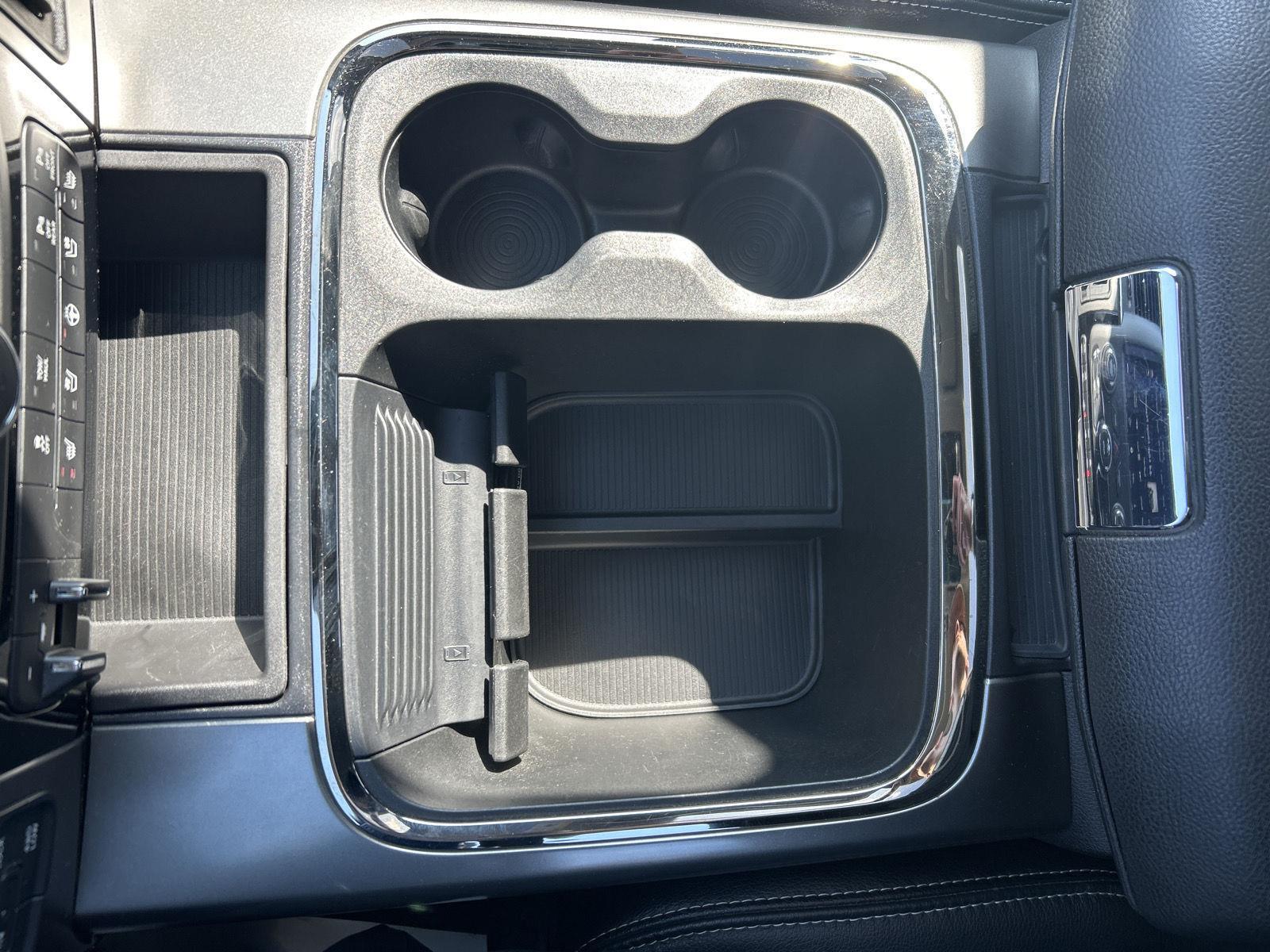 2018 RAM Ram 1500 Pickup Night - Photo 17