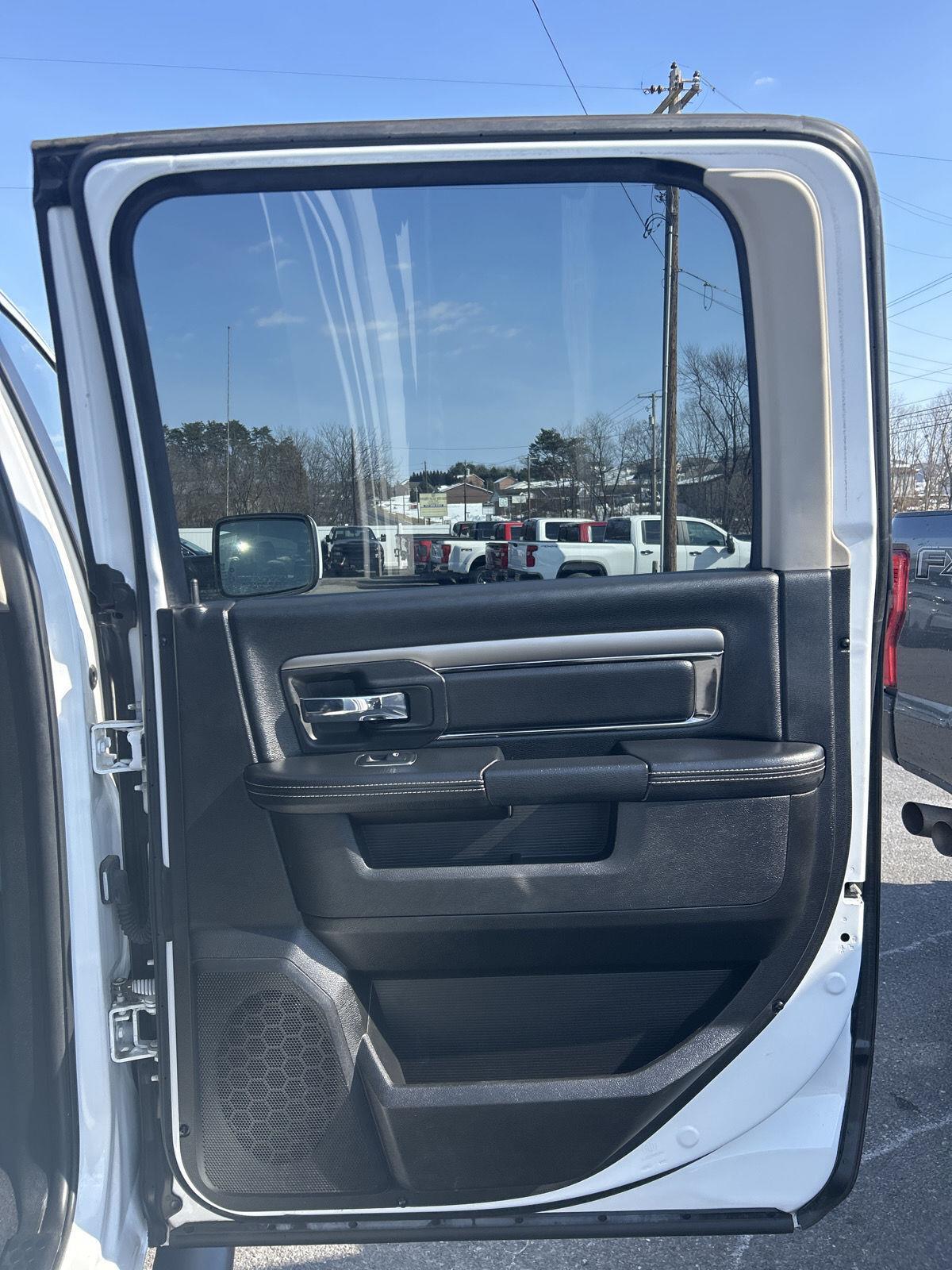 2018 RAM Ram 1500 Pickup Night - Photo 27