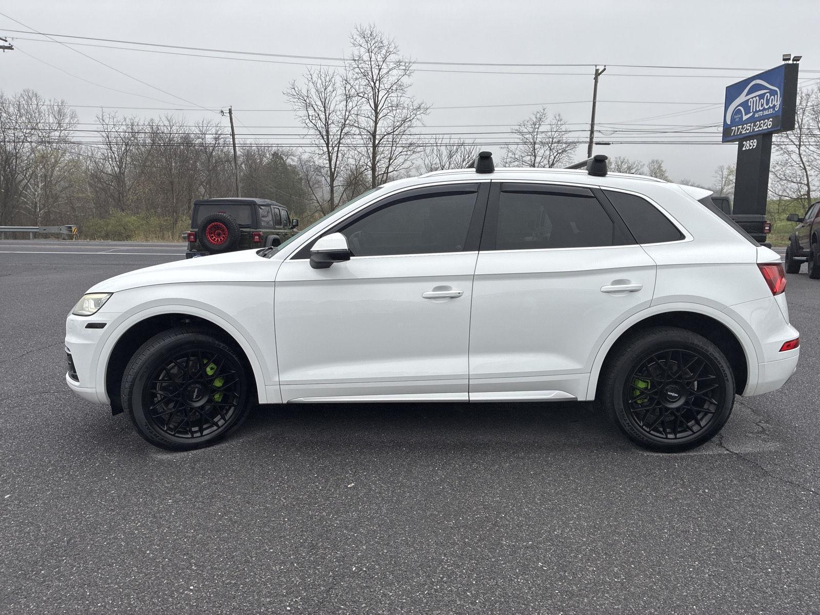 View vehicle photo 6