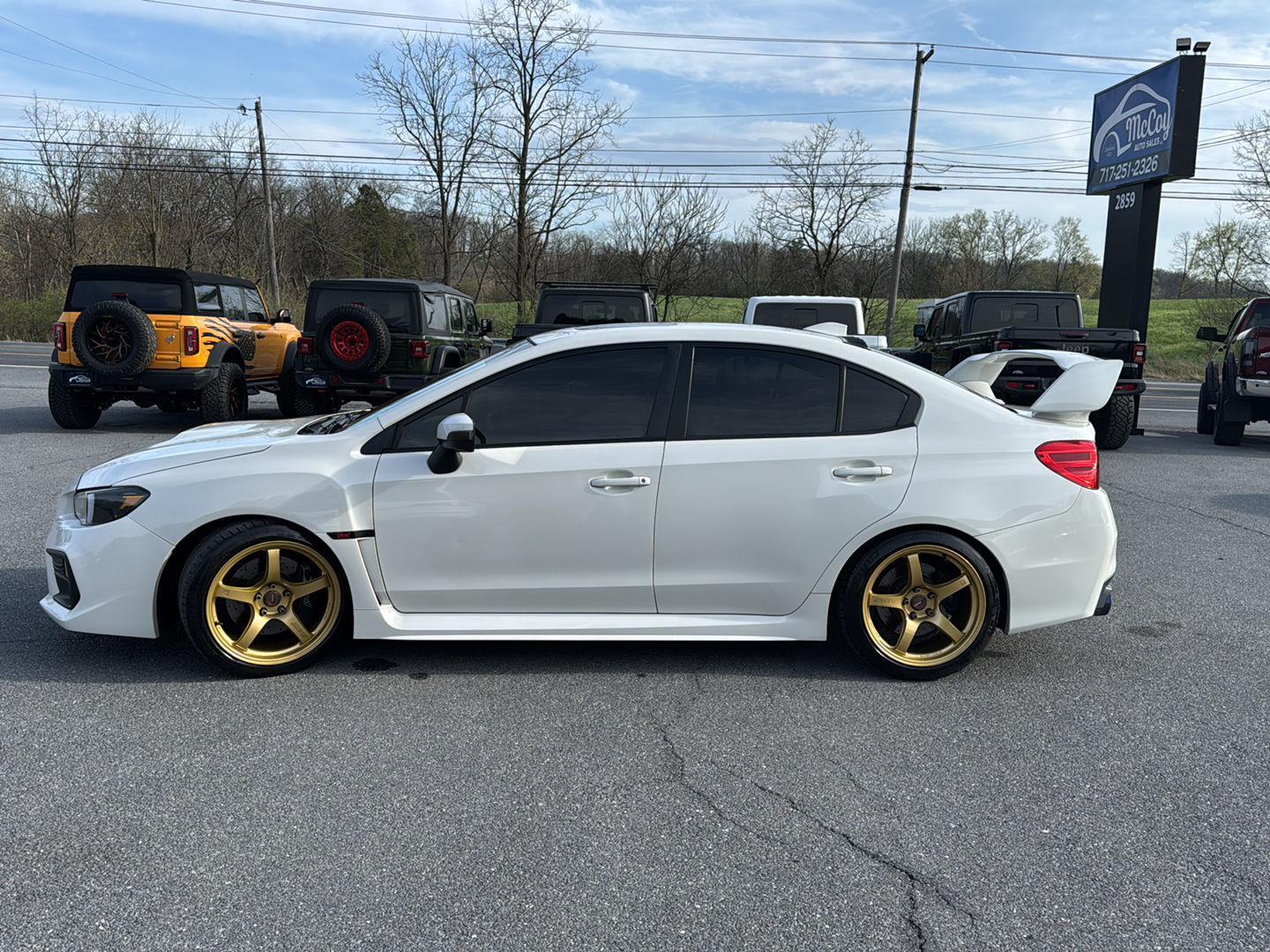 View vehicle photo 4