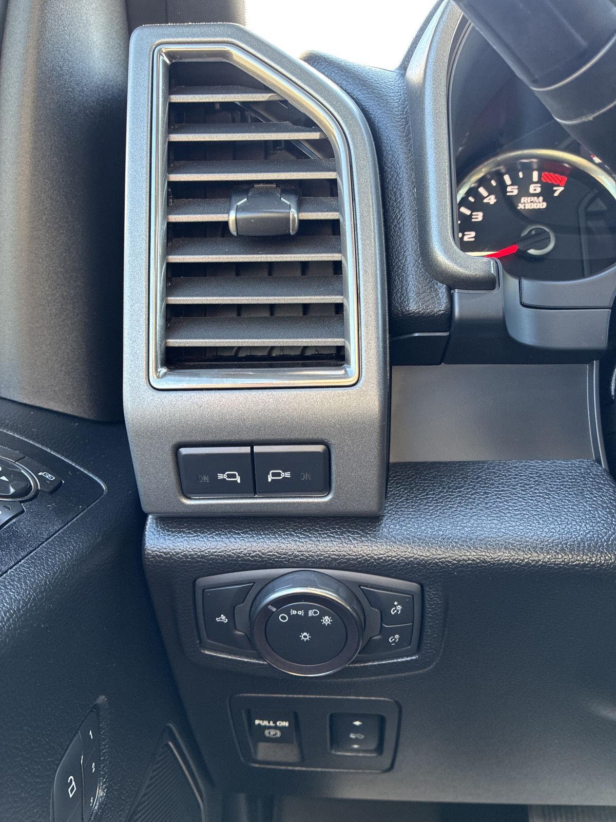 2020 Ford F-150 Raptor - Photo 9