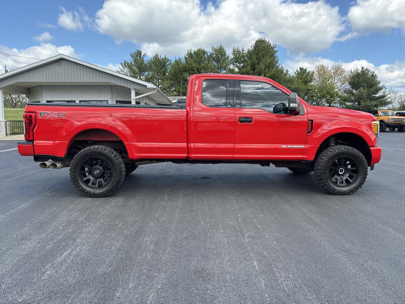 2017 Ford F-250 XLT 4x4 SuperCab 8' Box's photo