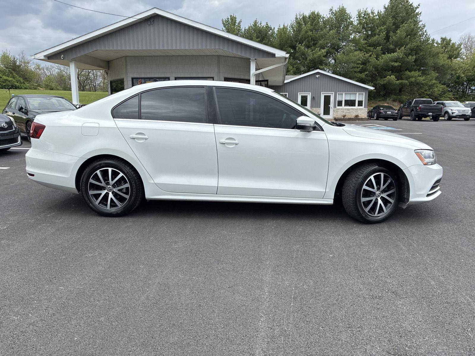 2017 Volkswagen Jetta 1.4T SE's photo
