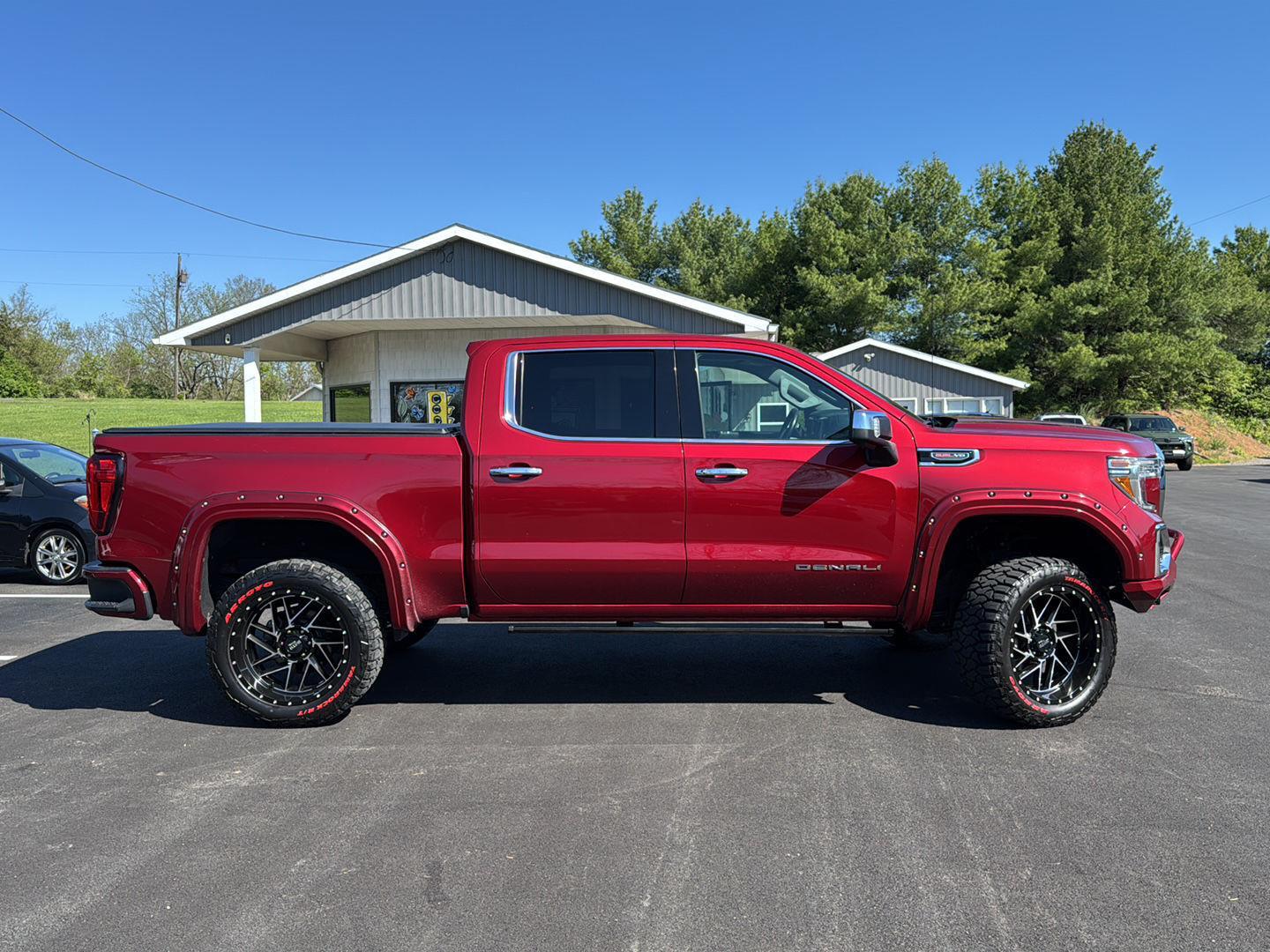2019 GMC Sierra 4WD Crew Cab Short Box's photo