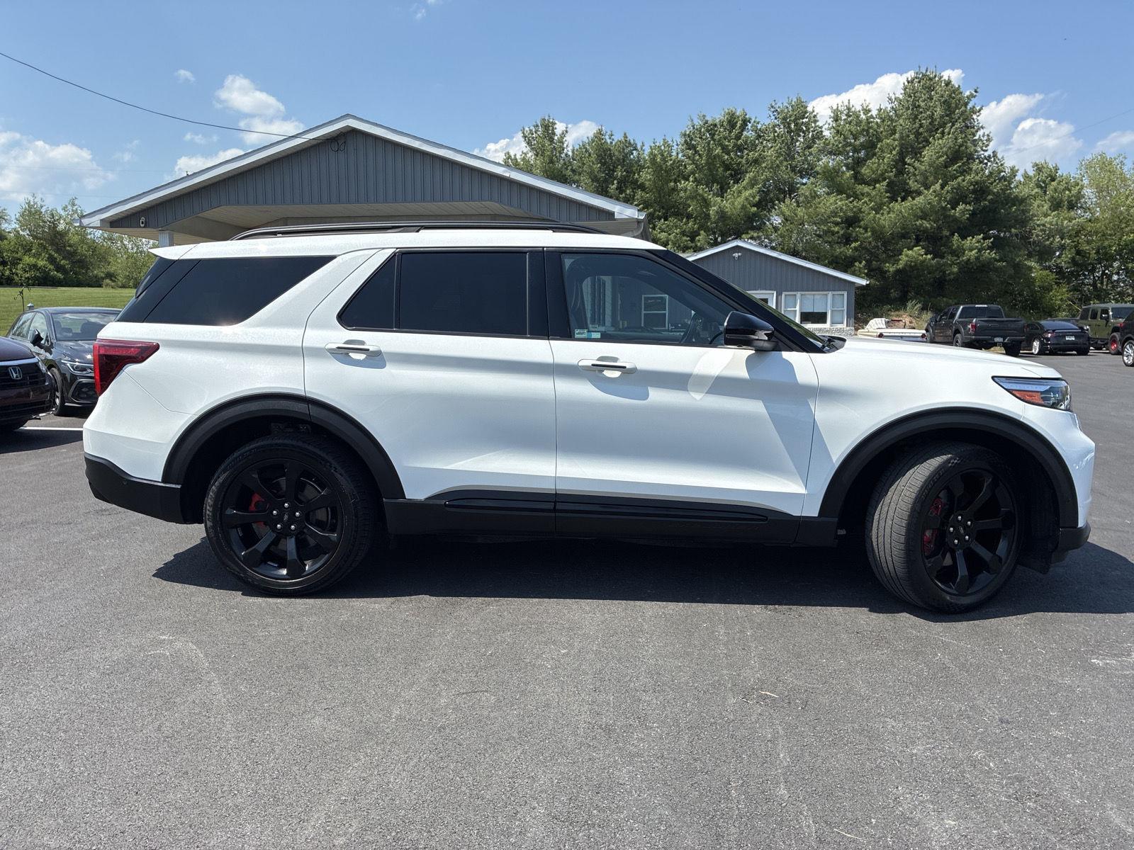 2021 Ford Explorer ST 4WD's photo