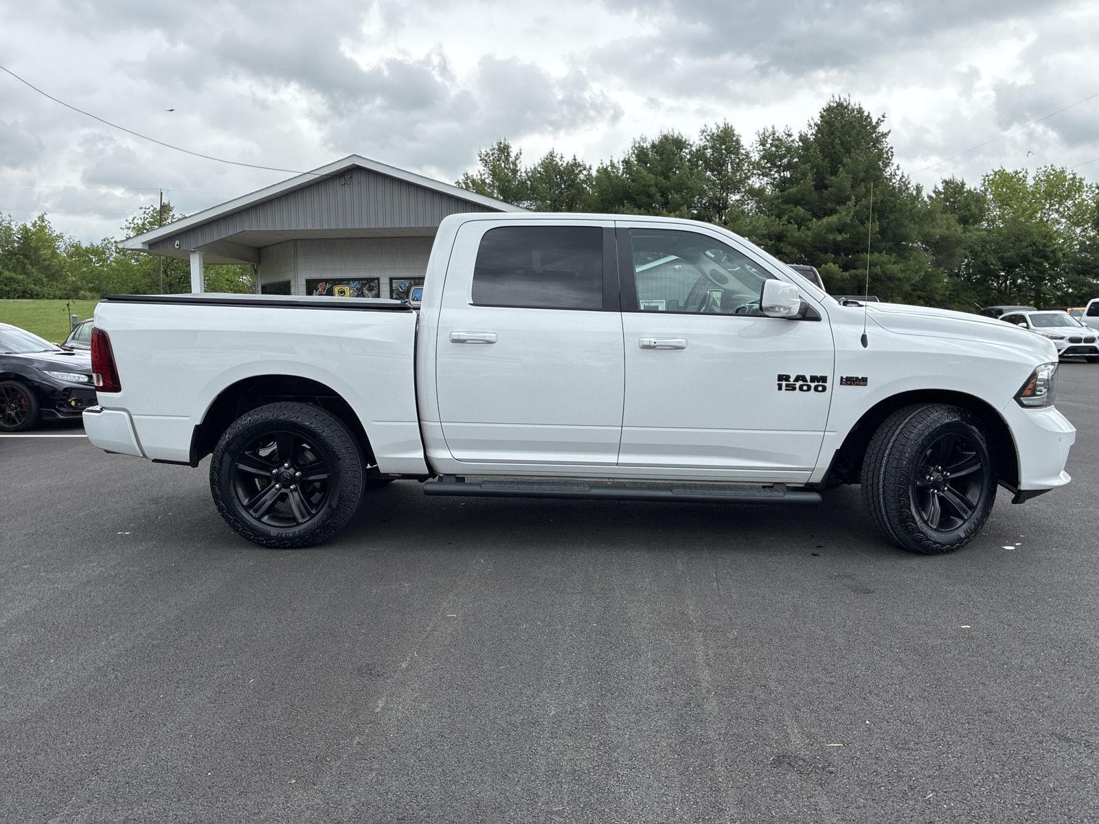 2018 RAM 1500 Night 4x4 Crew Cab 5'7's photo