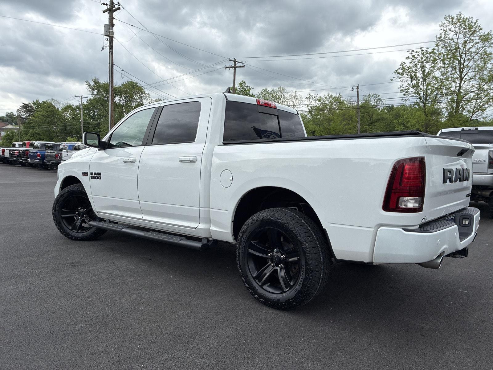 2018 RAM Ram 1500 Pickup Night - Photo 6