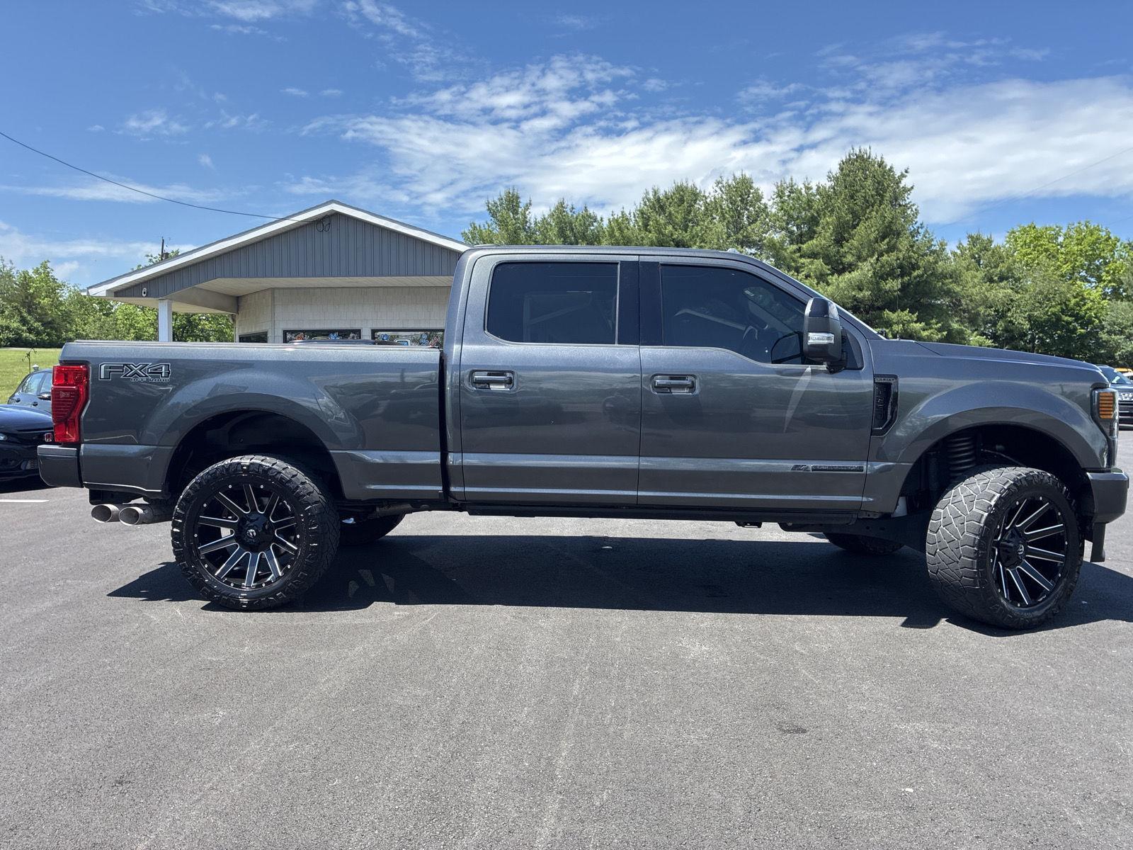 2020 Ford F-250 Lariat 4x4 Crew Cab 6-3/4' Box's photo
