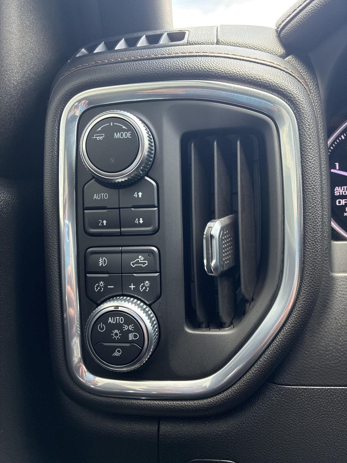 2021 GMC Sierra 1500 AT4 - Photo 13