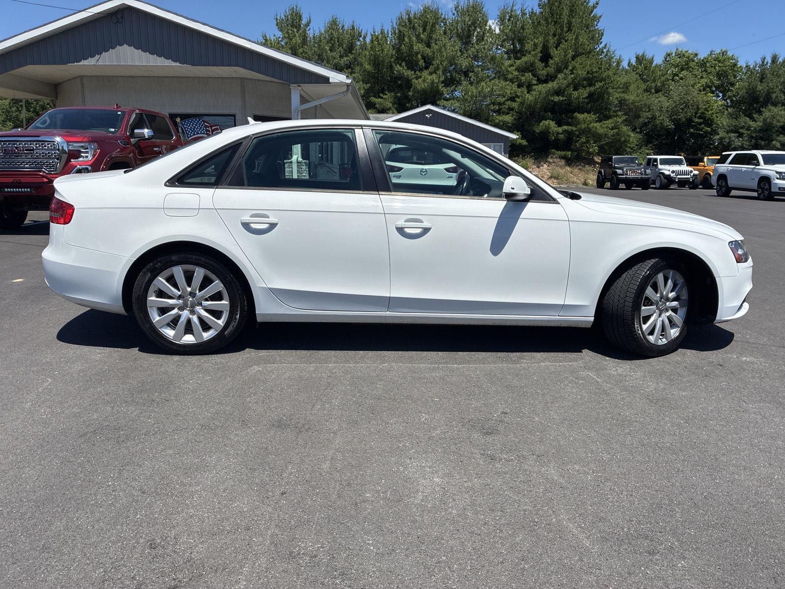 2014 Audi A4 2.0T quattro tiptronic Premium's photo