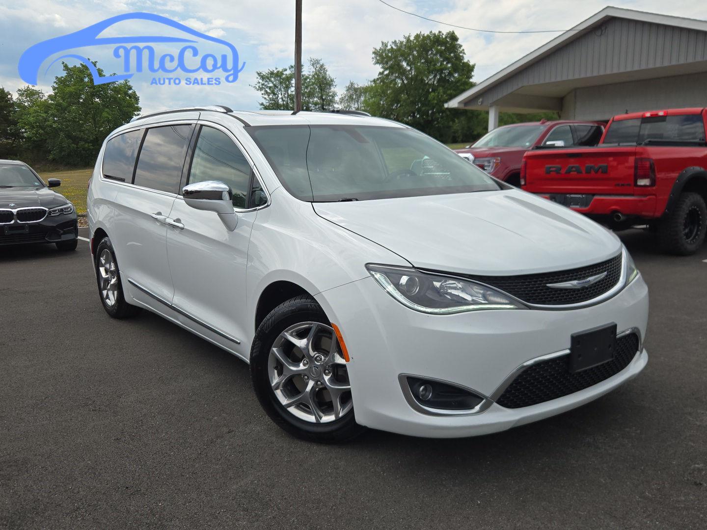  2019 Chrysler Pacifica Limited FWD   