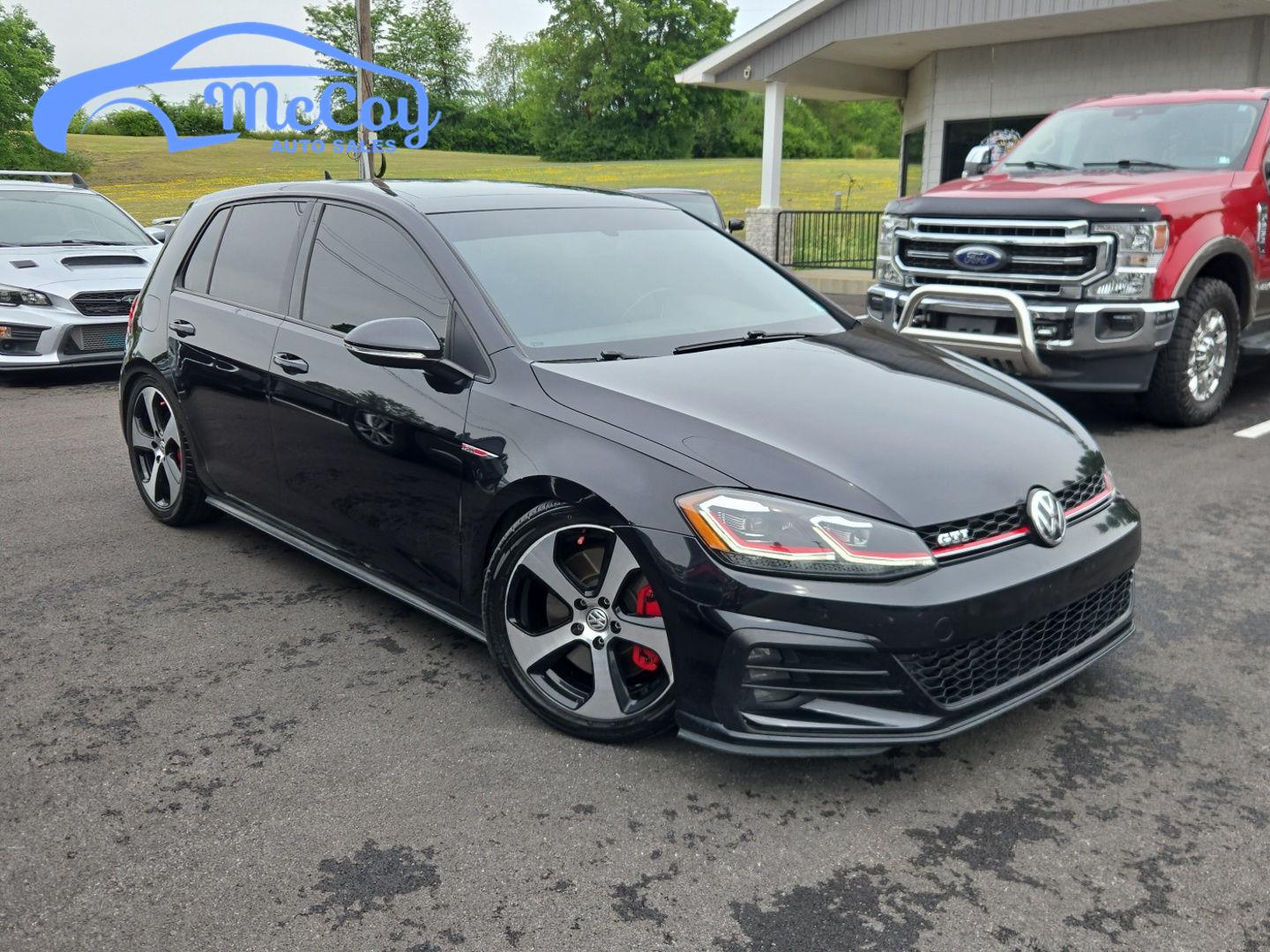 Deep Black Pearl Metallic 2018 Volkswagen Golf GTI Hatchback Front-Wheel Drive Manual