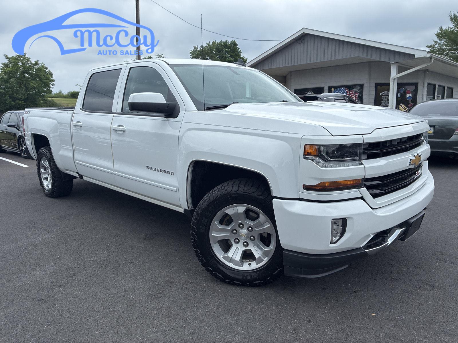 Summit White 2017 Chevrolet Silverado 1500 Pickup Truck Four-Wheel Drive 6-Speed Automatic