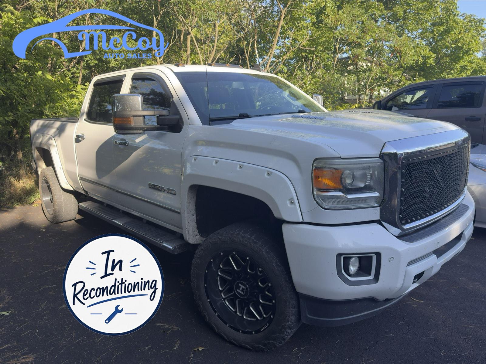 Summit White 2016 GMC Sierra 2500HD Pickup Truck Four-Wheel Drive 6-Speed Automatic