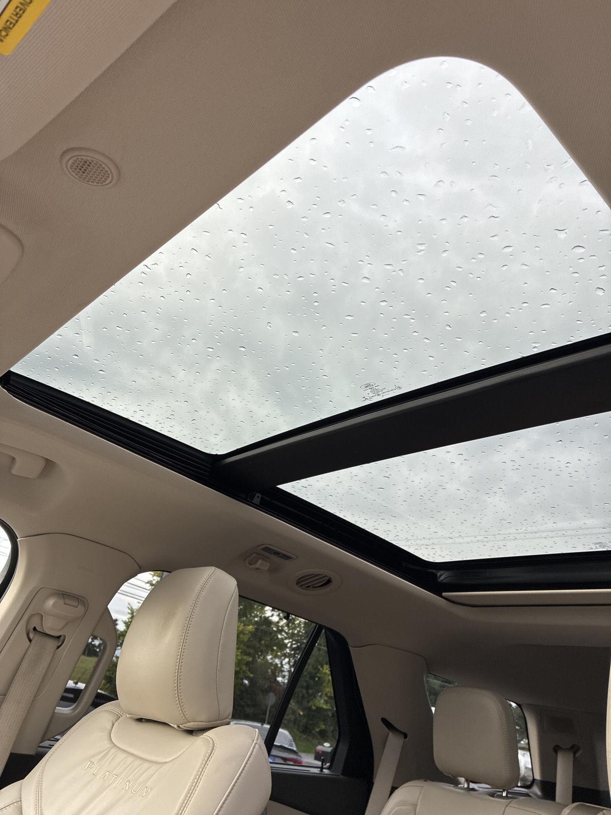 2020 Ford Explorer Platinum - Photo 17