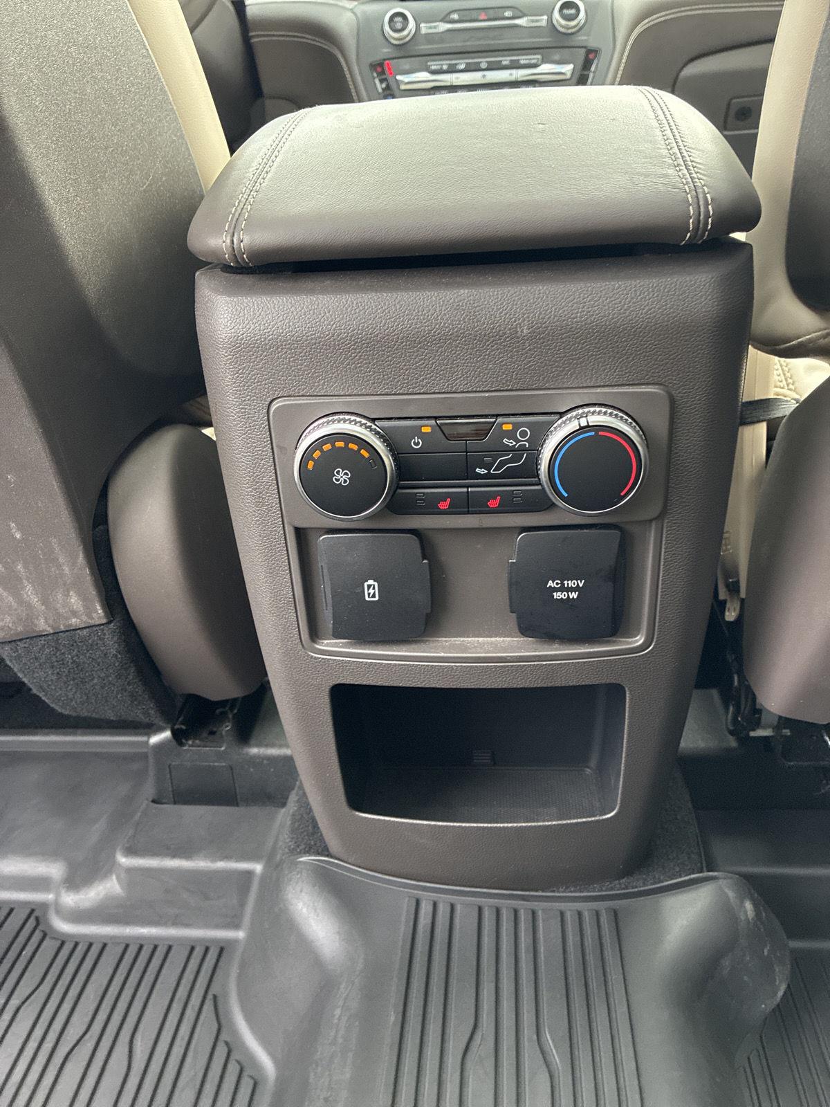 2020 Ford Explorer Platinum - Photo 22