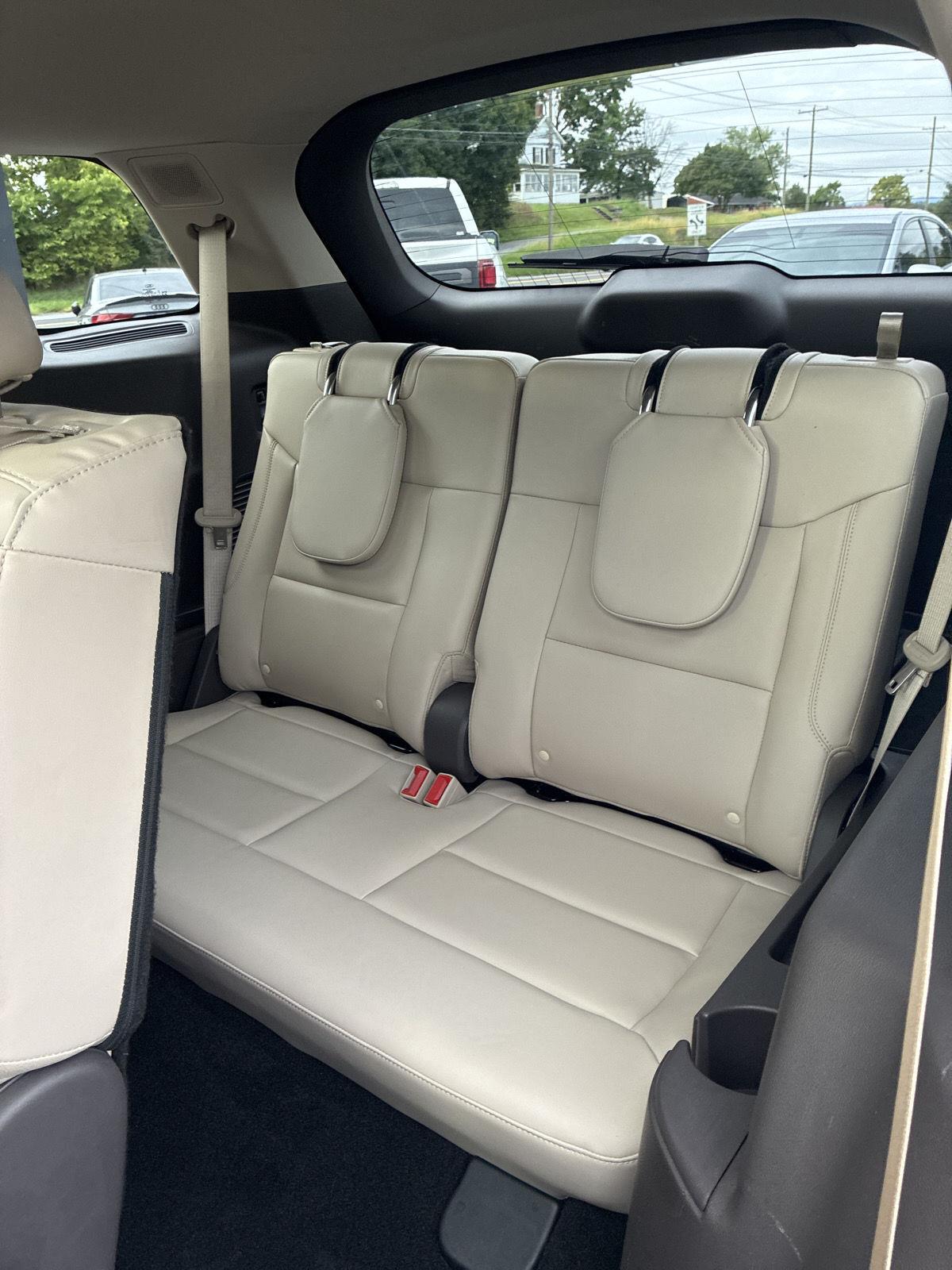 2020 Ford Explorer Platinum - Photo 23