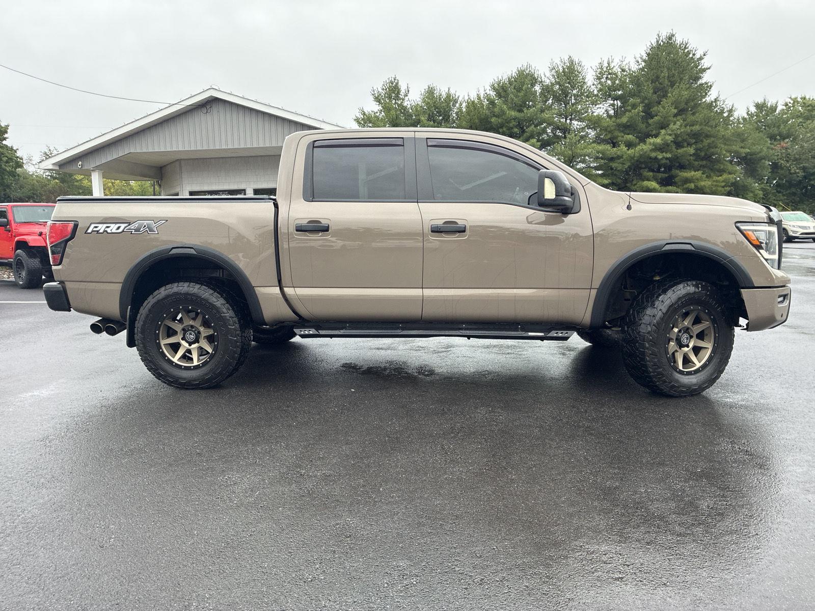 2021 Nissan Titan