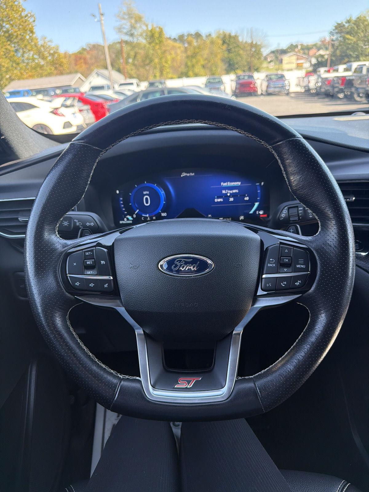 2022 Ford Explorer ST - Photo 9