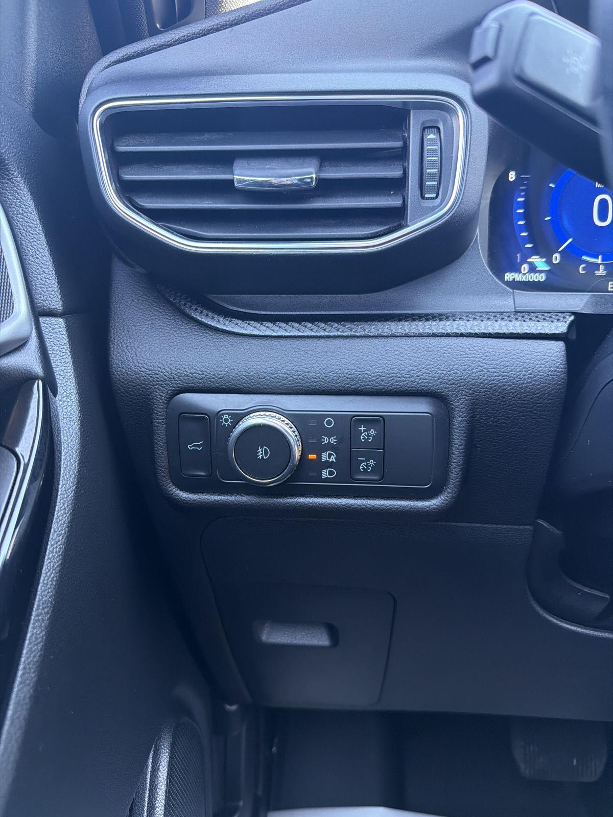 2022 Ford Explorer ST - Photo 11