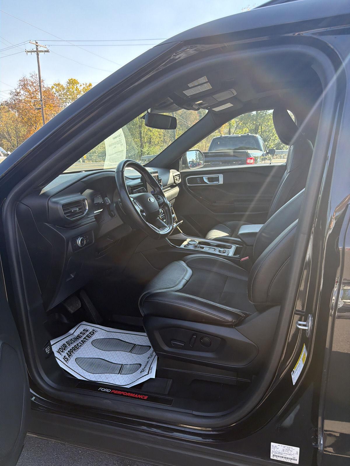 2022 Ford Explorer ST - Photo 16