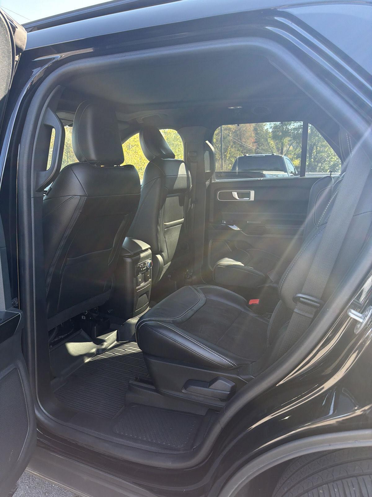 2022 Ford Explorer ST - Photo 20