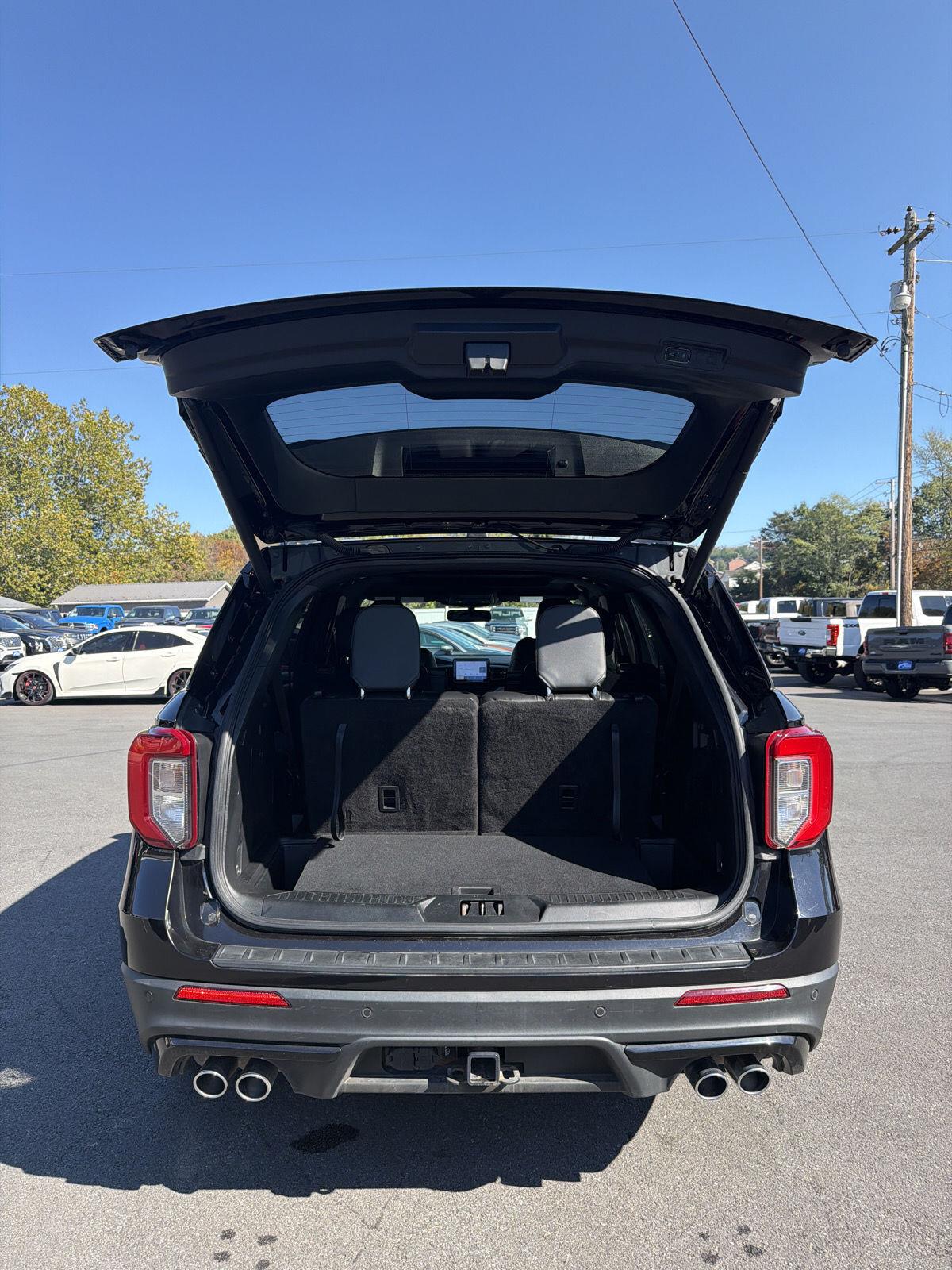 2022 Ford Explorer ST - Photo 22