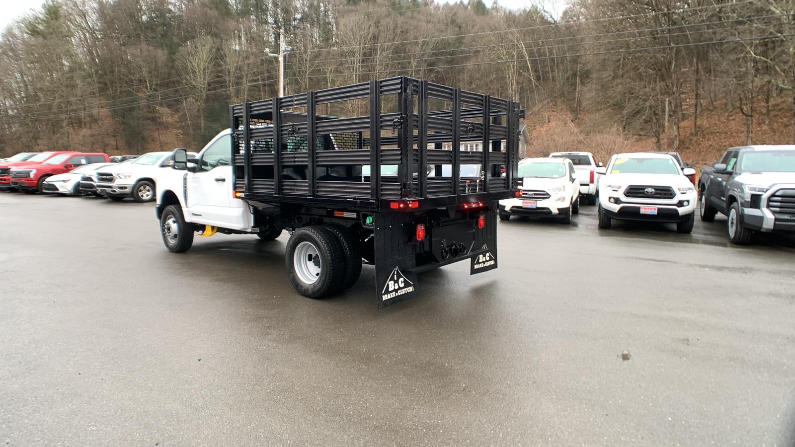 New 2024 Ford Super Duty F-350 DRW Regular Cab Chassis-Cab