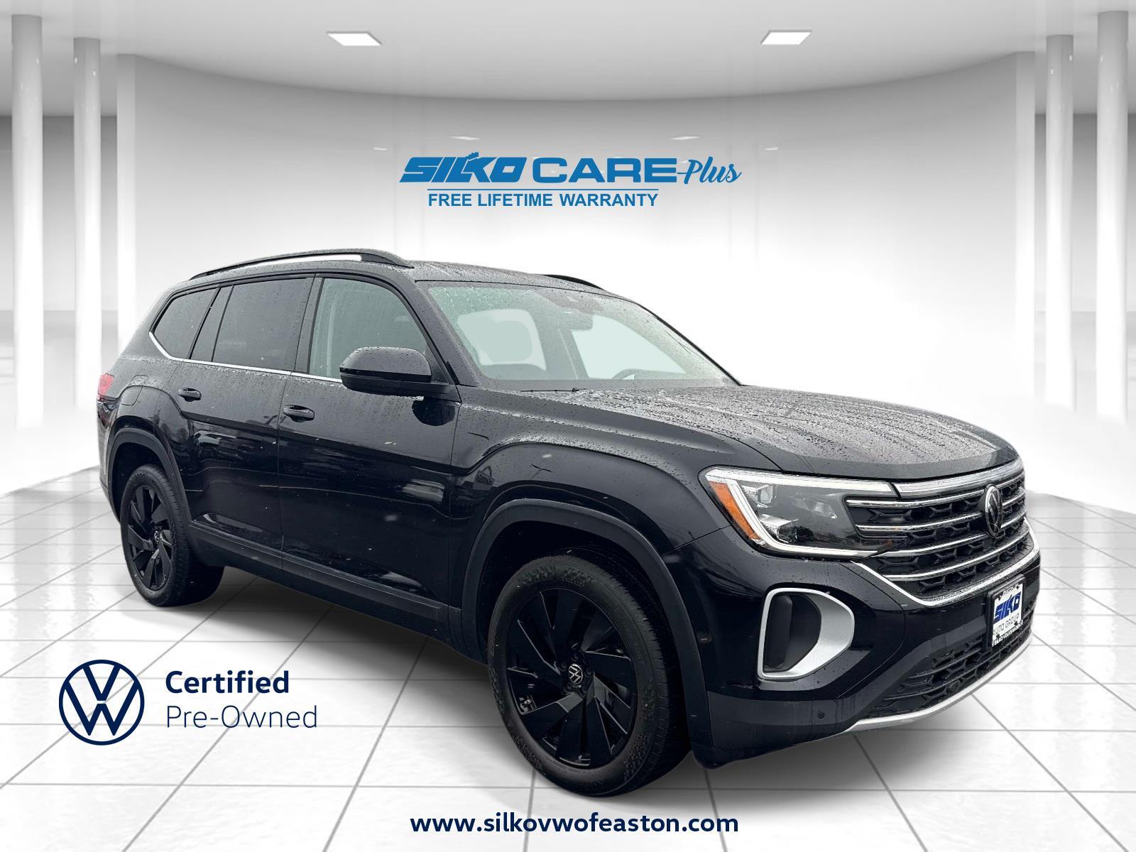 Deep Black Pearl 2026 Volkswagen Atlas SE 4Motion with Technology SUV / Crossover All-Wheel Drive Automatic