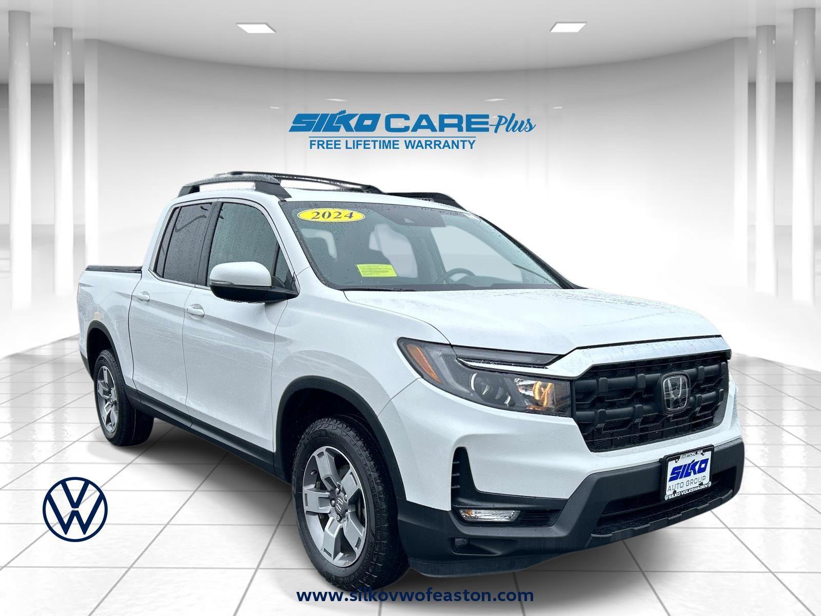 Platinum White Pearl 2024 Honda Ridgeline RTL AWD Pickup Truck All-Wheel Drive 9-Speed Automatic