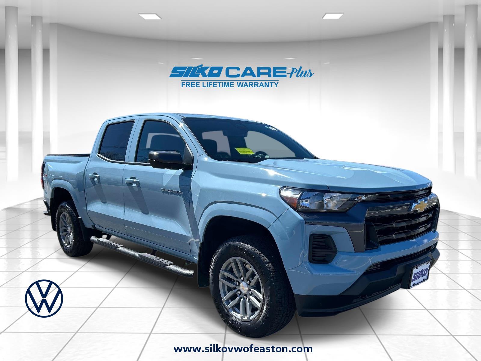 Snowdrift Metallic 2026 Chevrolet Colorado LT Crew Cab 4WD Pickup Truck Four-Wheel Drive 8-Speed Automatic