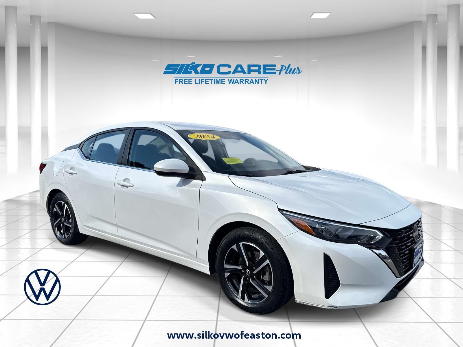 Aspen White Tricoat 2024 Nissan Sentra Sedan Front-Wheel Drive Continuously Variable Transmission