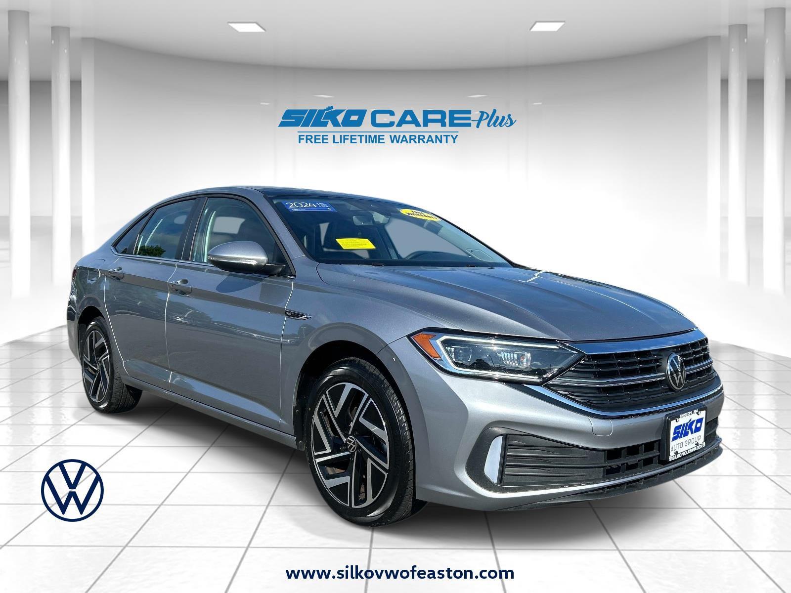 Pyrite Silver Metallic 2024 Volkswagen Jetta Sedan Front-Wheel Drive Automatic