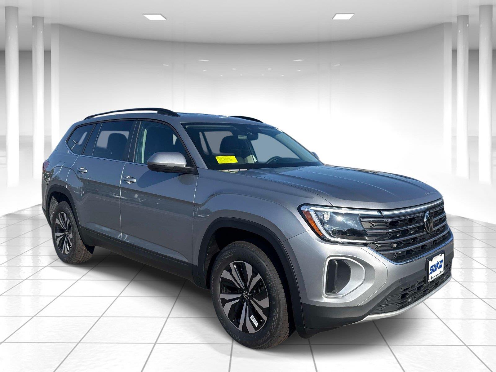 Silver Mist Metallic 2026 Volkswagen Atlas SUV / Crossover All-Wheel Drive Automatic