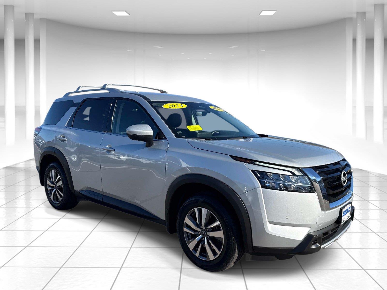2024 Nissan Pathfinder SL 4WD