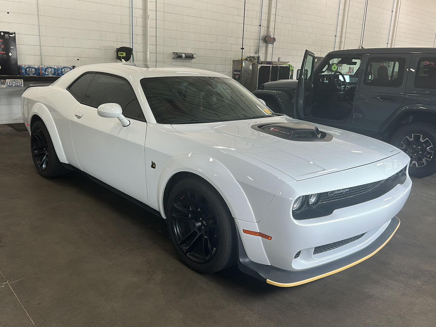 White Knuckle Clearcoat 2023 Dodge Challenger Coupe Rear-Wheel Drive 8-Speed Automatic