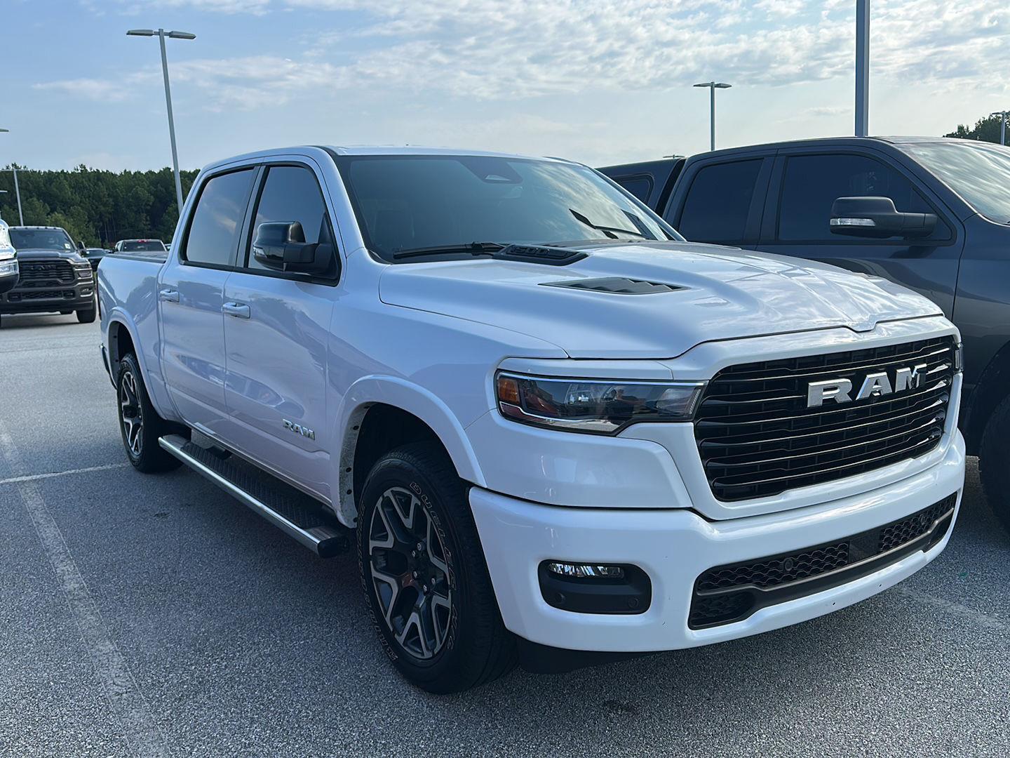 Bright White Clearcoat 2025 RAM 1500 Pickup Truck Four-Wheel Drive 8-Speed Automatic