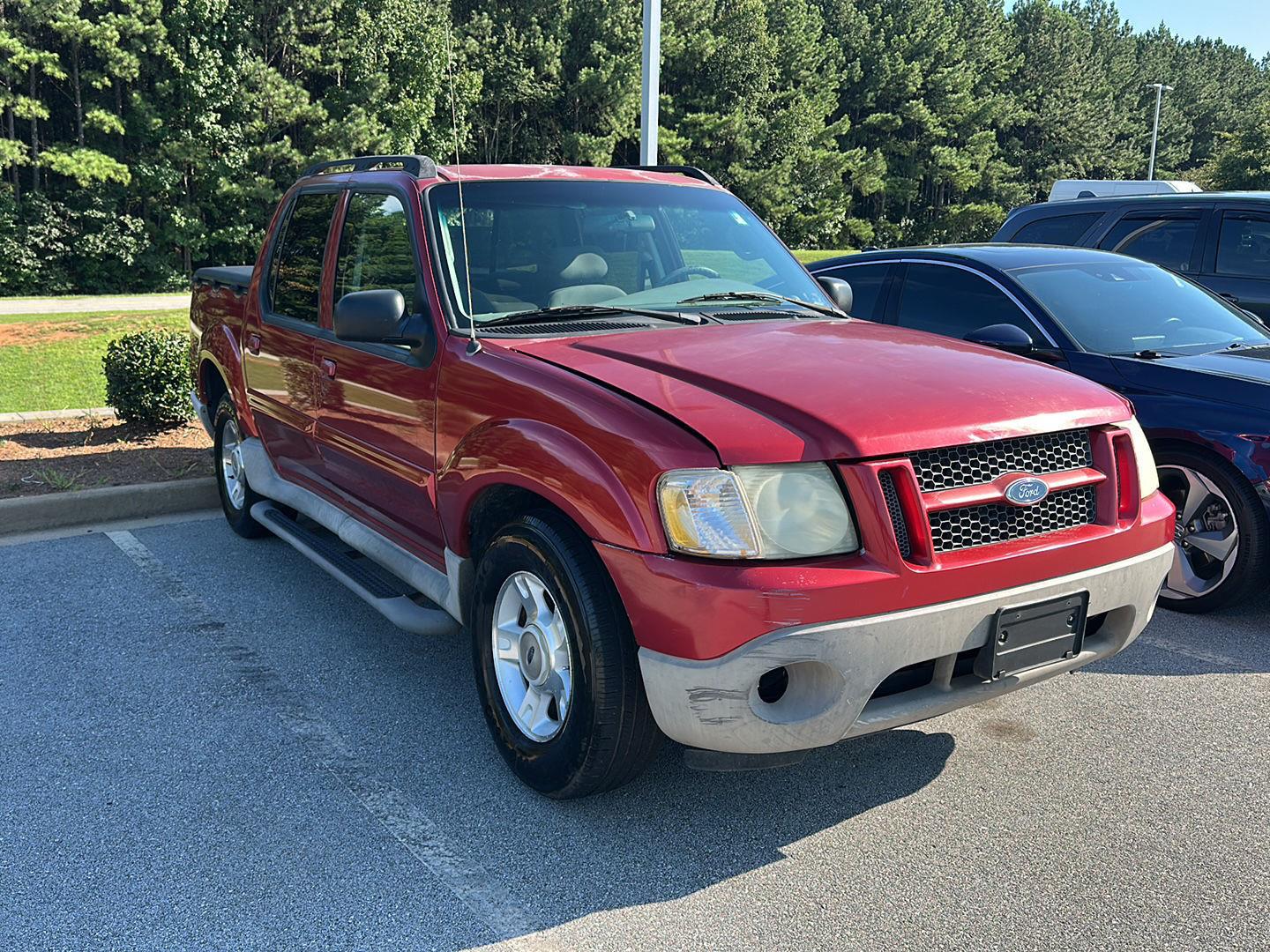  2003 Ford Explorer Sport Trac Pickup Truck Rear-Wheel Drive 