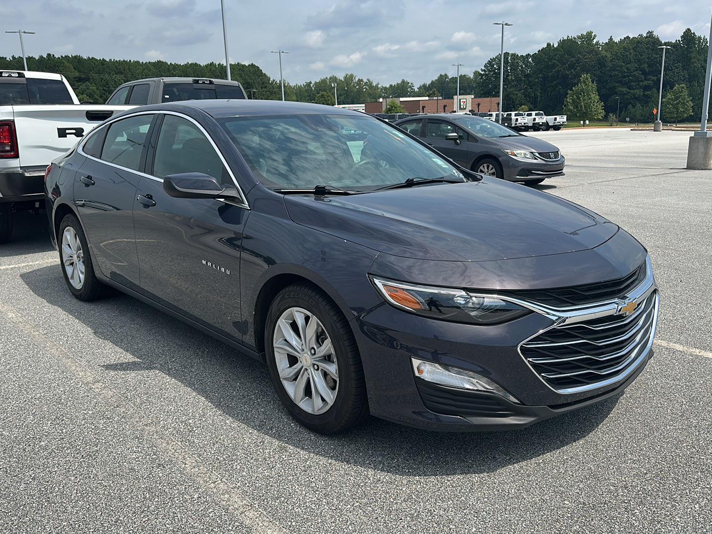 Night Shade Metallic 2025 Chevrolet Malibu Sedan Front-Wheel Drive Continuously Variable Transmission