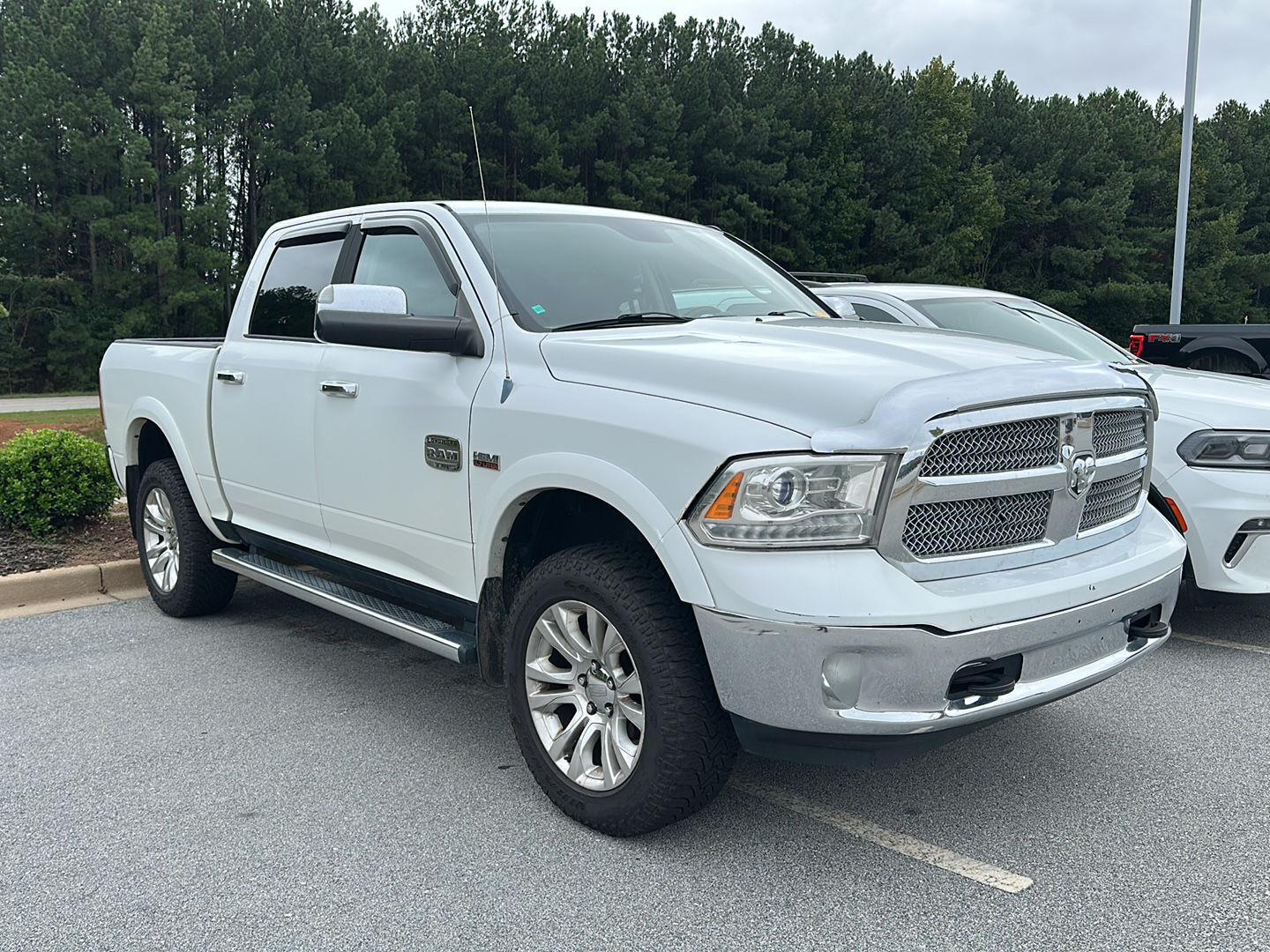 Bright White 2013 RAM 1500 Pickup Truck Four-Wheel Drive 6-Speed Automatic
