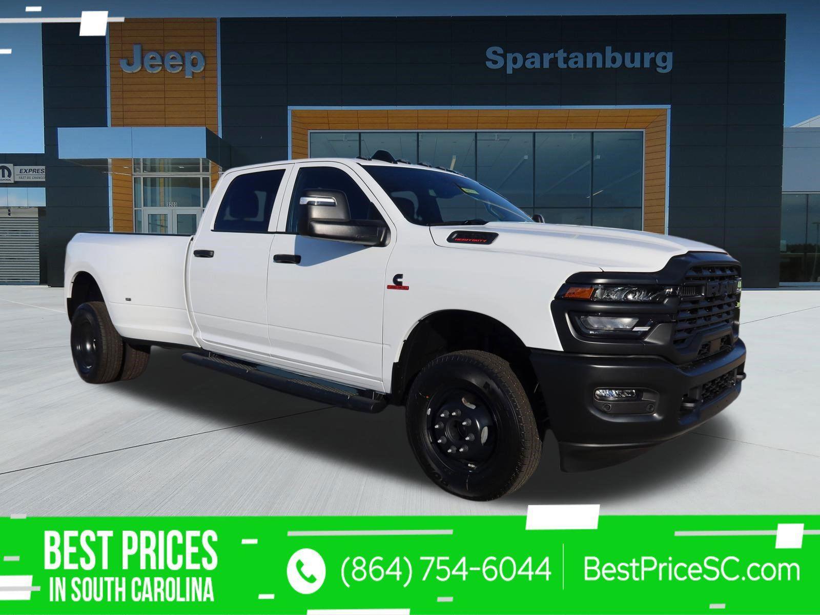 2026 RAM 3500 Tradesman Crew Cab LB DRW 4WD