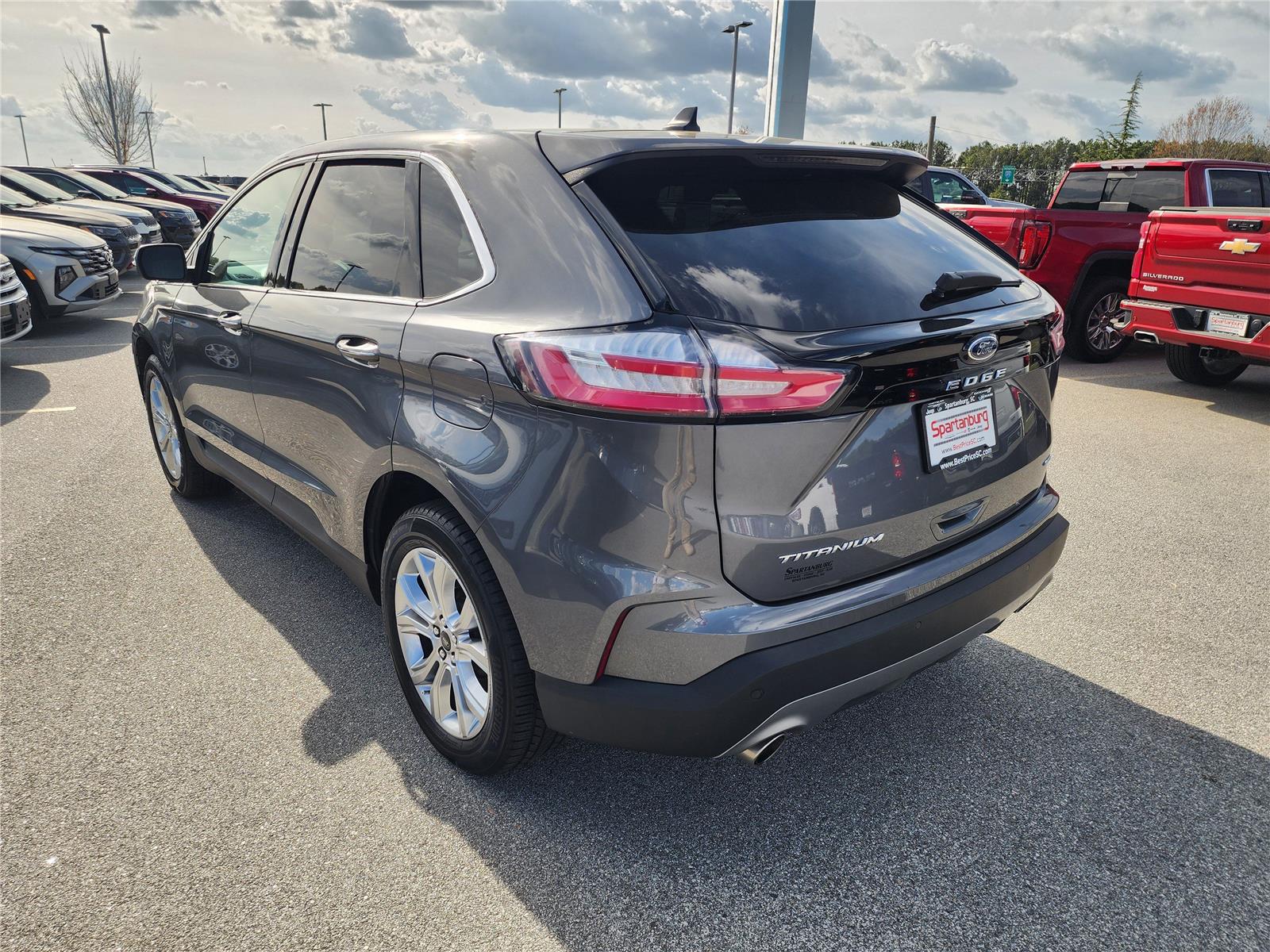 View vehicle photo 3