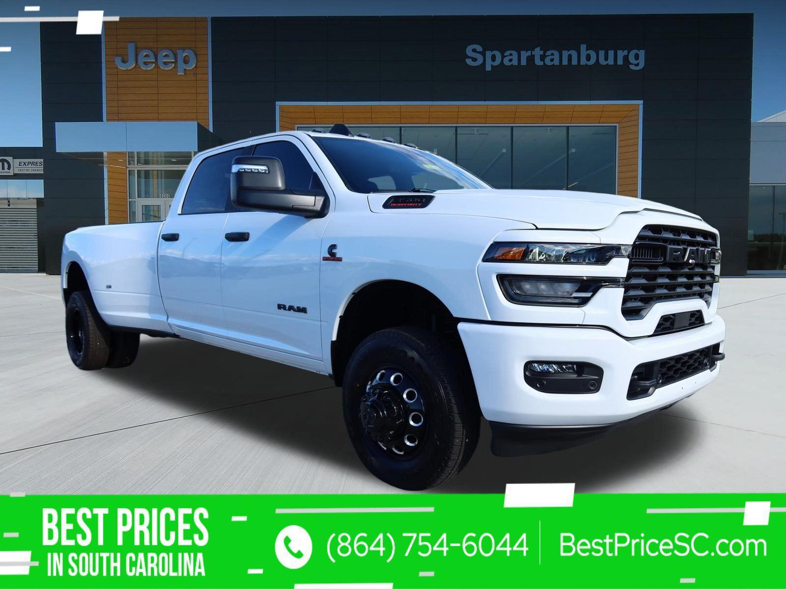 Bright White Clearcoat 2026 RAM 3500 Pickup Truck Four-Wheel Drive 8-Speed Automatic