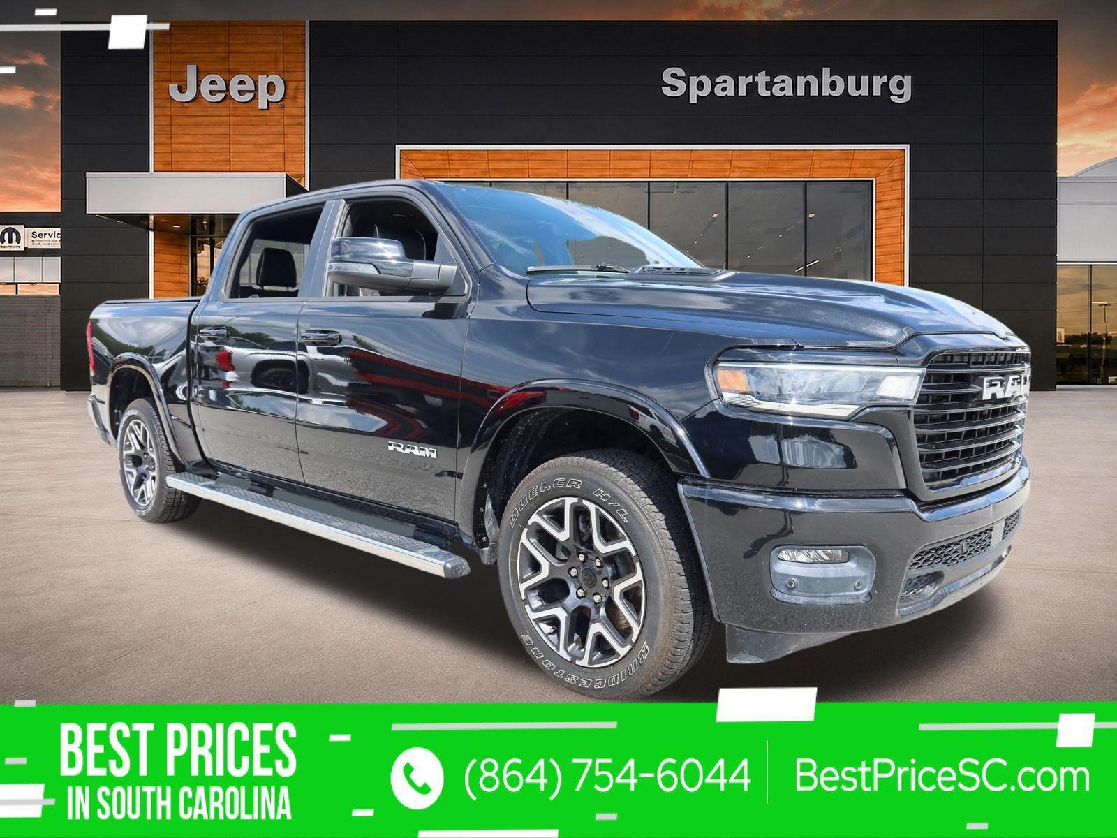 Diamond Black Crystal Pearlcoat 2025 RAM 1500 Pickup Truck Four-Wheel Drive 8-Speed Automatic