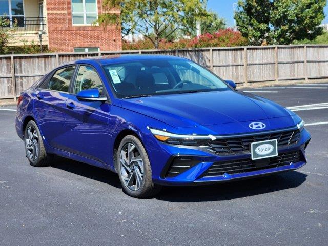 2024 Hyundai Elantra SEL 2